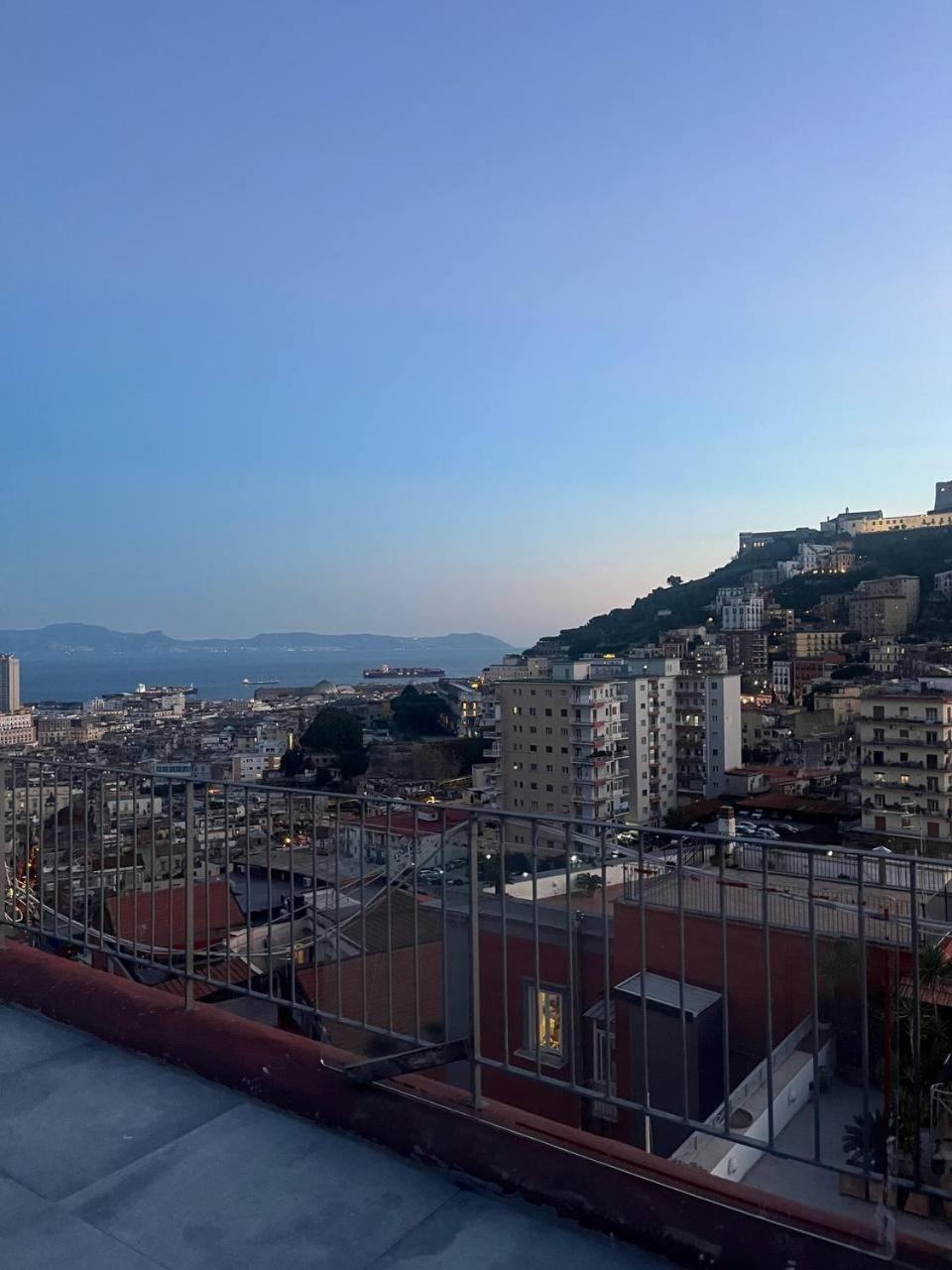 Na Bella Vista Rooftop-B&B Наполи Екстериор снимка