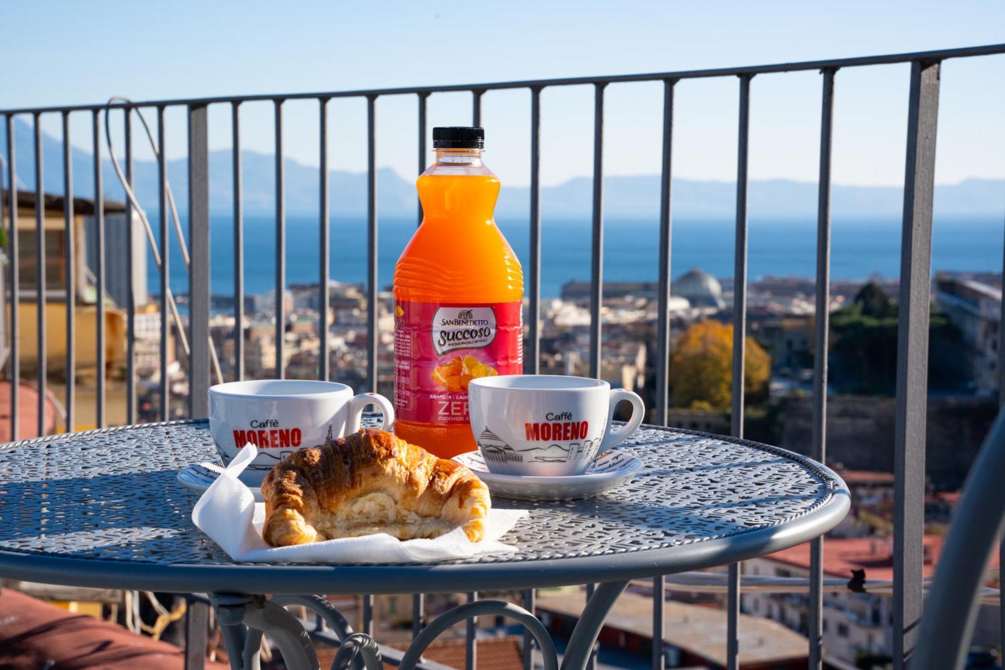 Na Bella Vista Rooftop-B&B Наполи Екстериор снимка